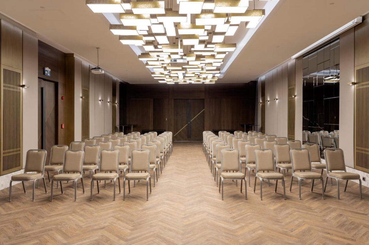 Wish More Hotel Sisli Provincia di Provincia di Istanbul Esterno foto The ballroom