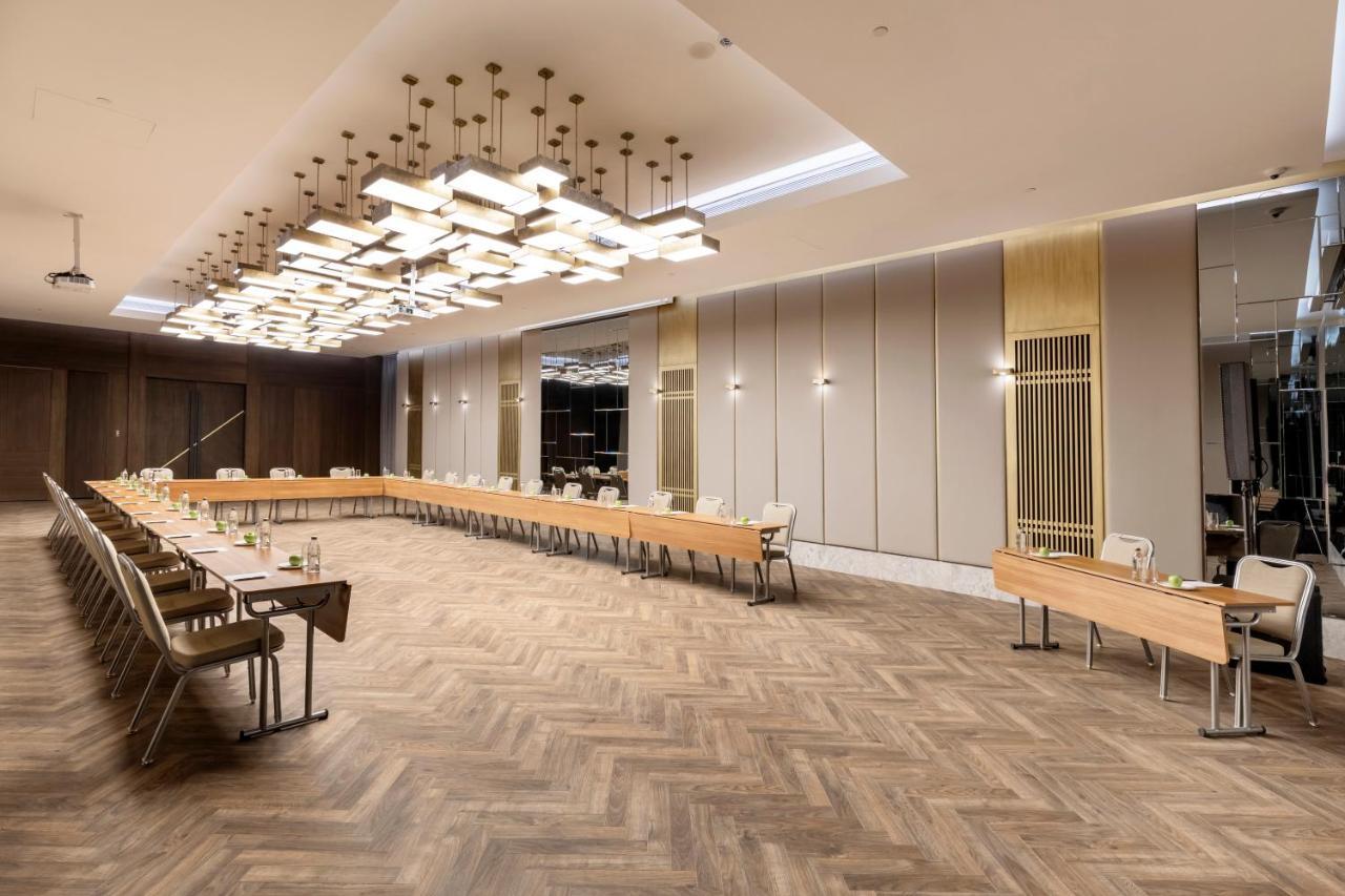 Wish More Hotel Sisli Provincia di Provincia di Istanbul Esterno foto The meeting room of the European Economic and Social Committee